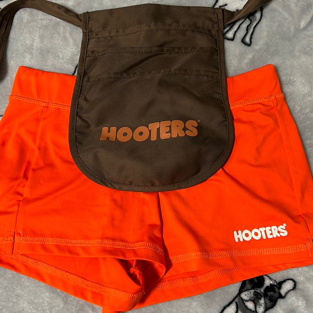 HOOTERS Shorts